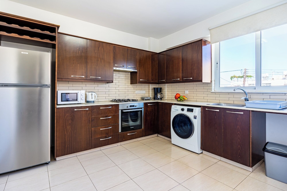 Apollo 2-Bedroom Apartment in Larnaca