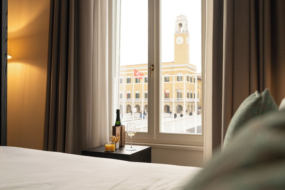 Anna Teresa Luxury