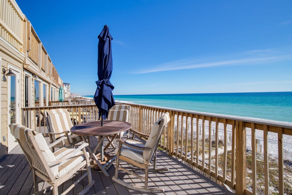 Destiny on the Sand by Avantstay Direct Beach Access Bbq on Large Ocean Facing Patio