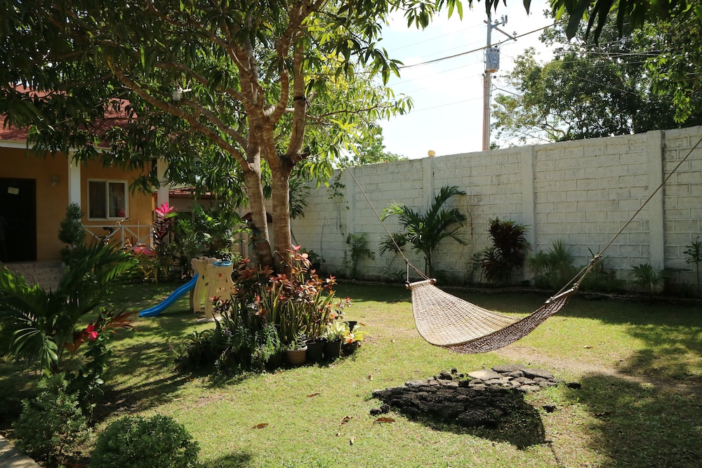 Celvis Vacation Cottages