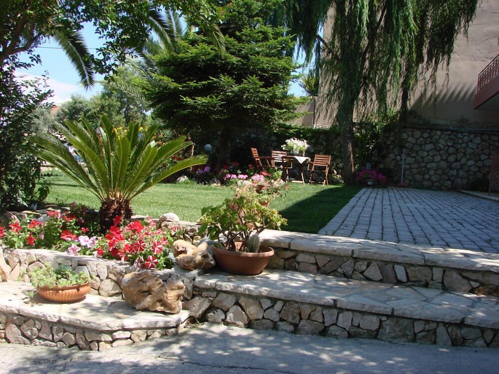 Christianna Studios