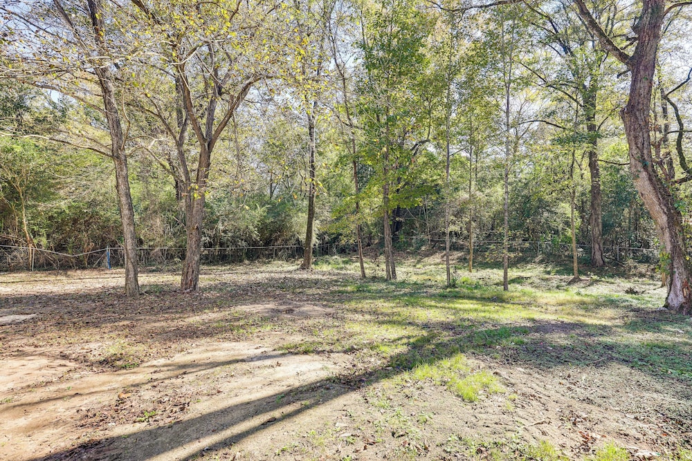 'doris & Susan's Place' - Historic Tuskegee Home