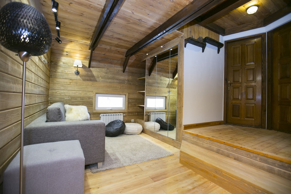 Cherepanovs' Guest House