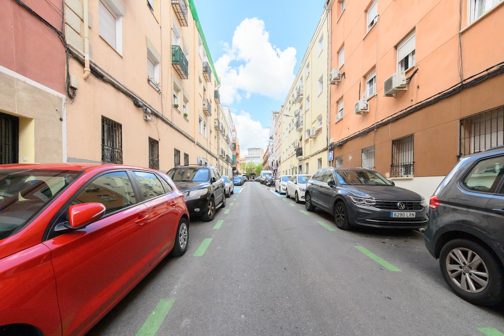 M Mdl92 Alquiler Mensual en Madrid Piso Moderno