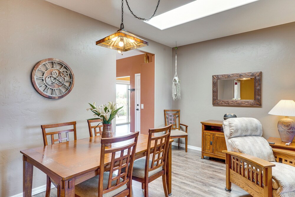 Mtn-view Oasis w/ Pool Access in Green Valley!