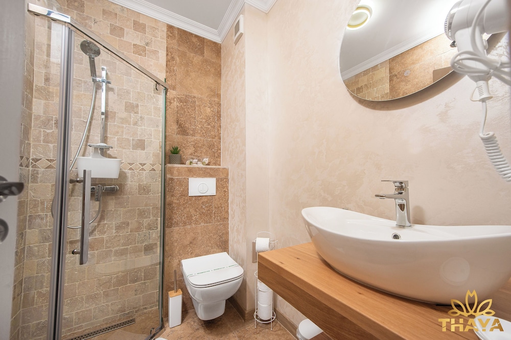 Thaya Rooms