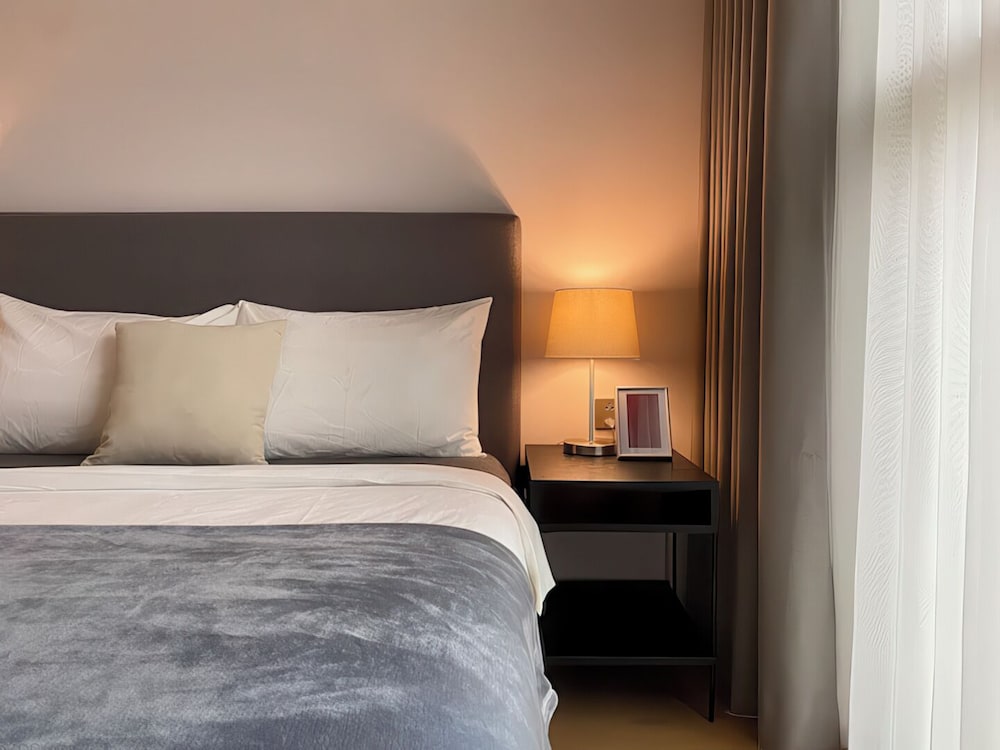 The Metropole - Horizon View Riverside