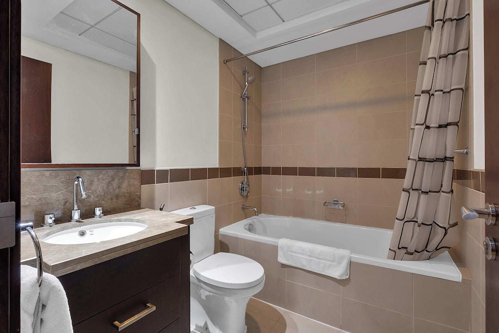Bellavista - Elegant -2BR -Fountain View