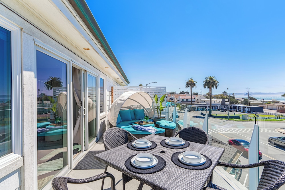 The Cayucan Bungalows by AvantStay Pet-Friendly Getaway Steps from Cayucos State Beach