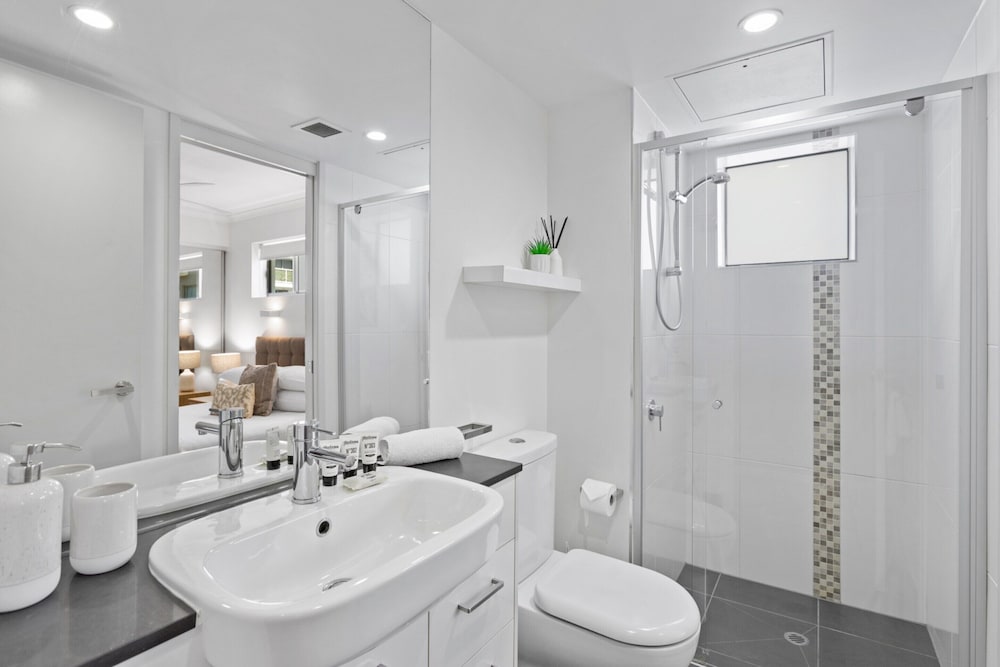 Chic 2-bed Apartment & 5 Minutes Walk to Qpac