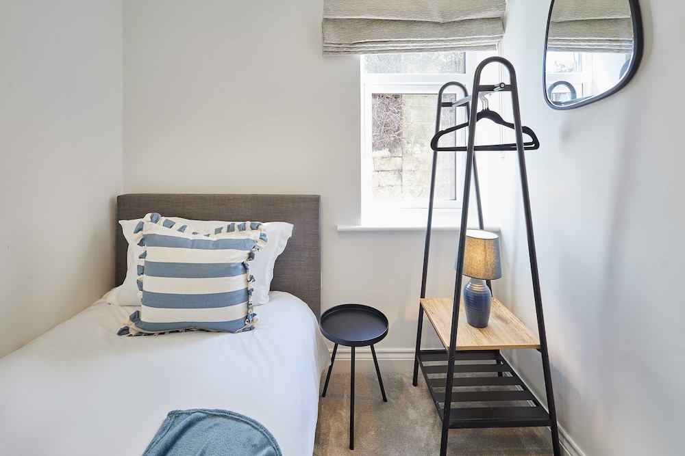 Host Stay Harbour View Cottage