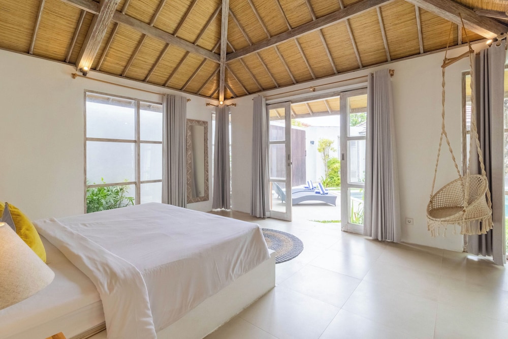 Villa Cocodrilos 2 by Pertama Management