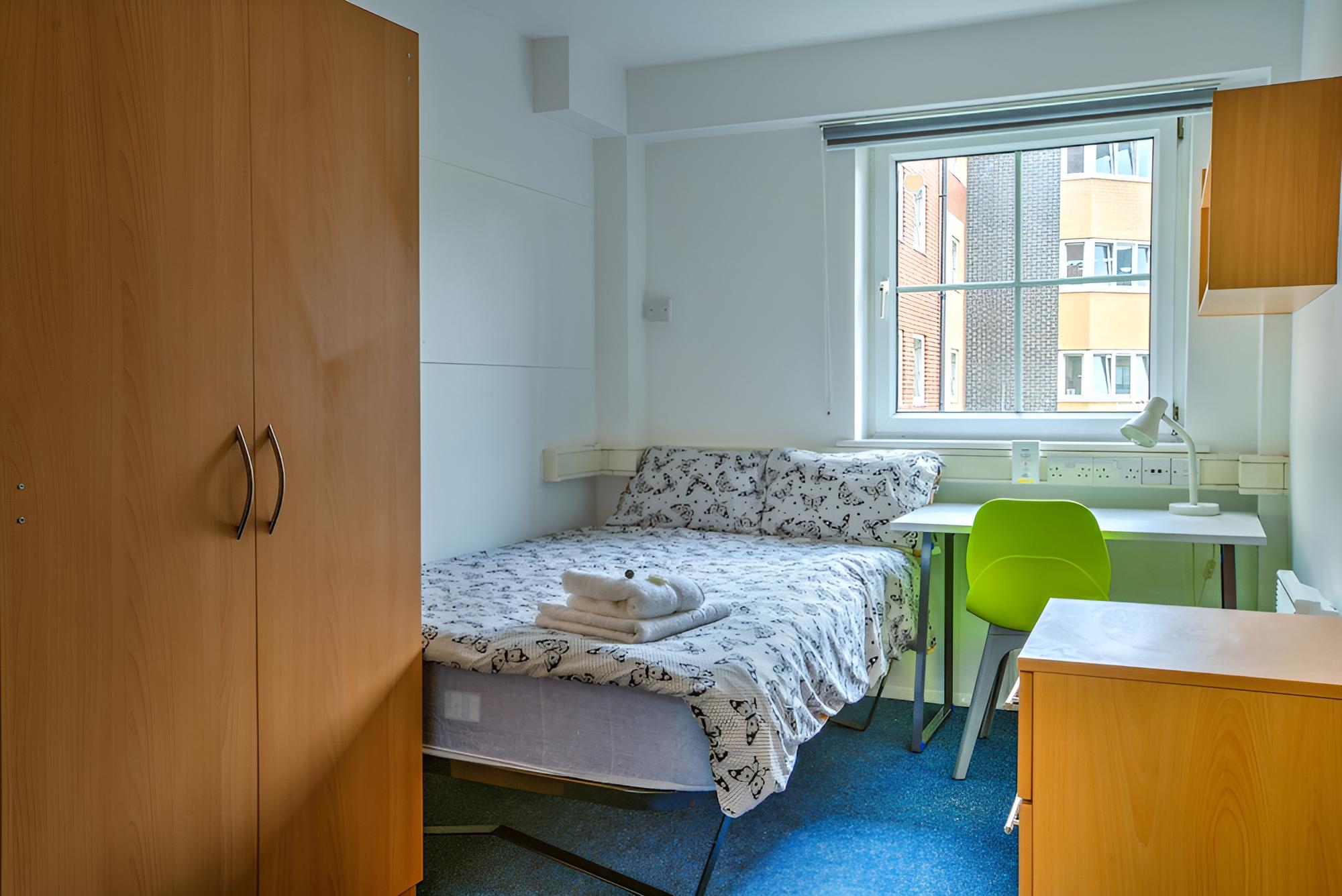 Cosy Rooms for STUDENTS ONLY-Southampton view 2