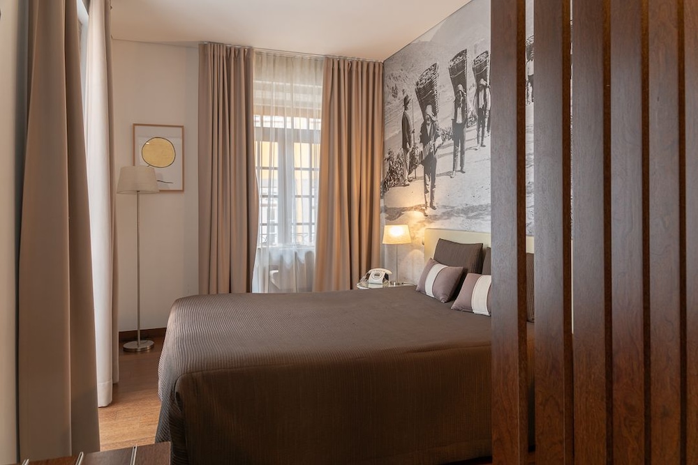 Oca Ribeira do Porto Hotel 12