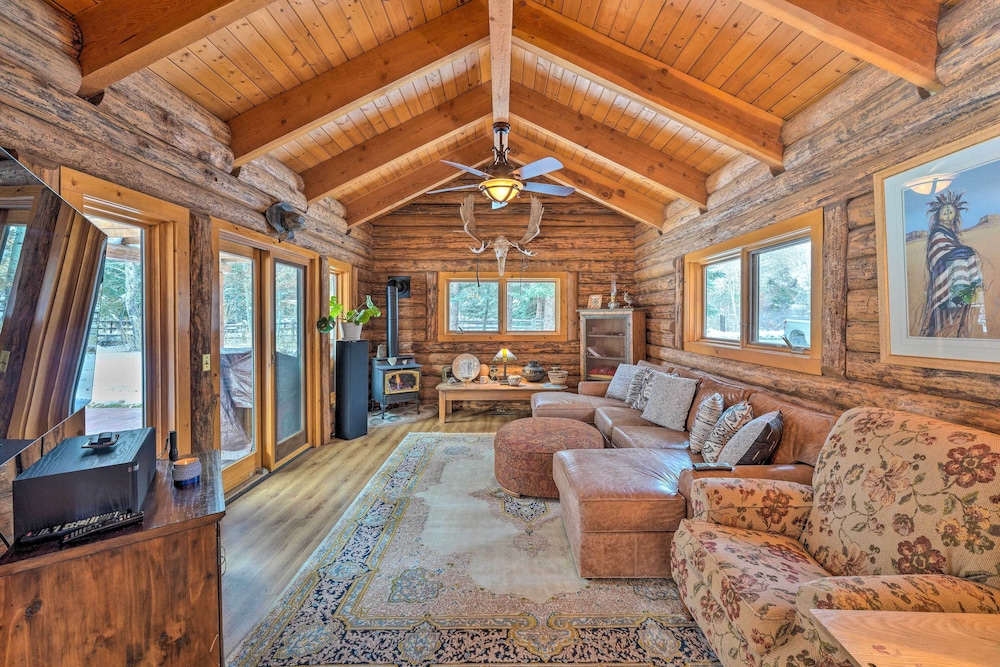 Ketchum Vacations - Life on Easy Street w/ Hot Tub: 7 Mi to Dwtn! - Property Image 1