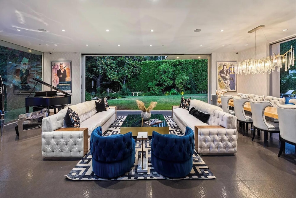 Alta Royale - Exquisite Designer Retreat Near Soho House & Rodeo Drive