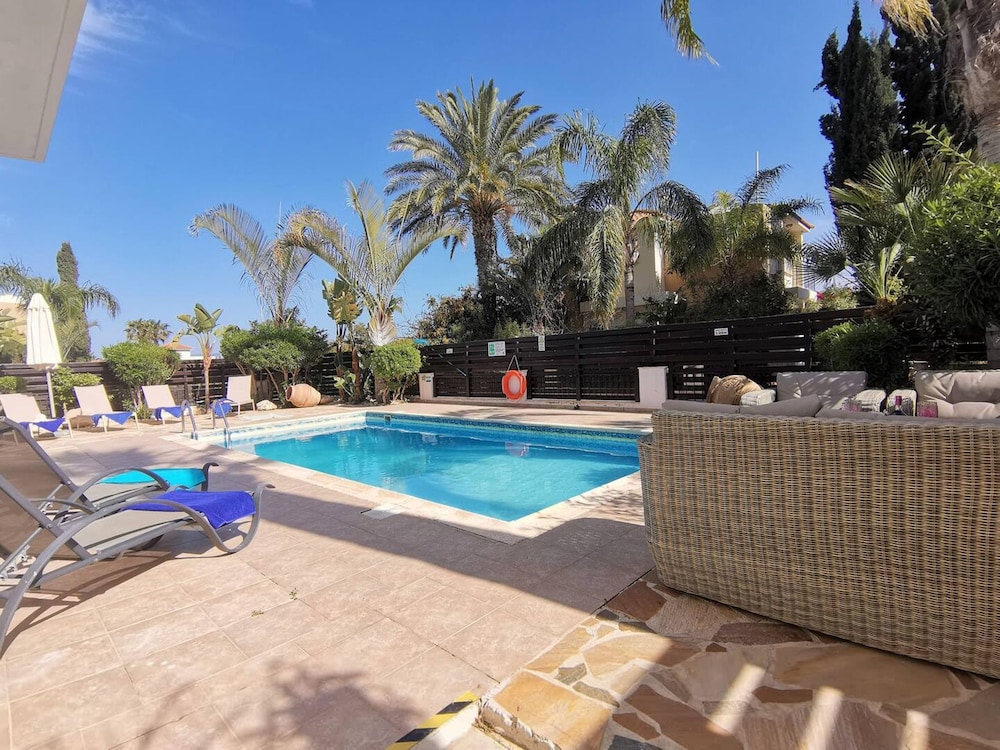 Aurora Villa Protaras - Private Pool Wifi