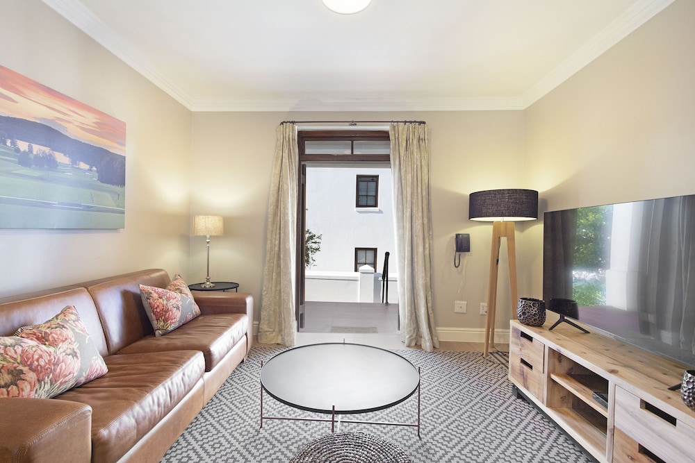 Winelands Golf Lodges at De Zalze