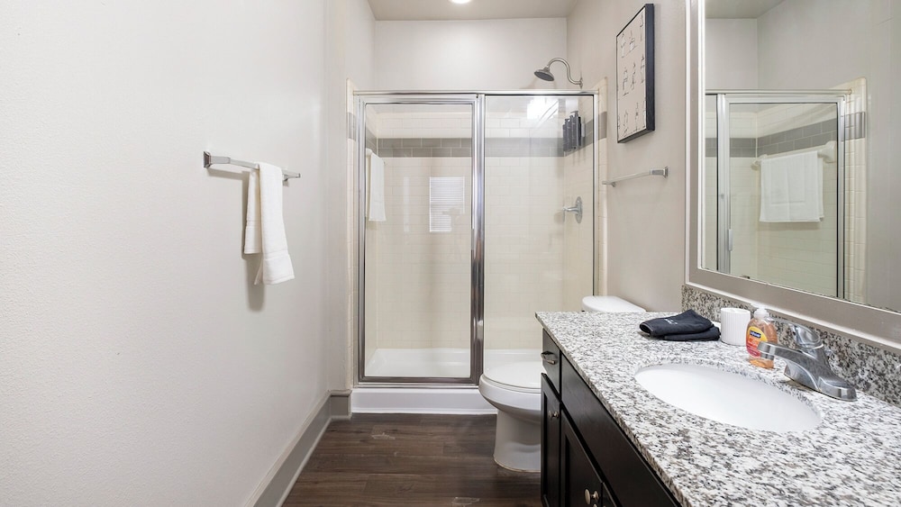 Landing Apartments Houston - Kingsland Blvd