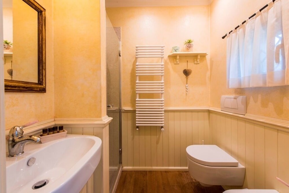Deluxe Charming Florentine VILLA in the City. PLUS