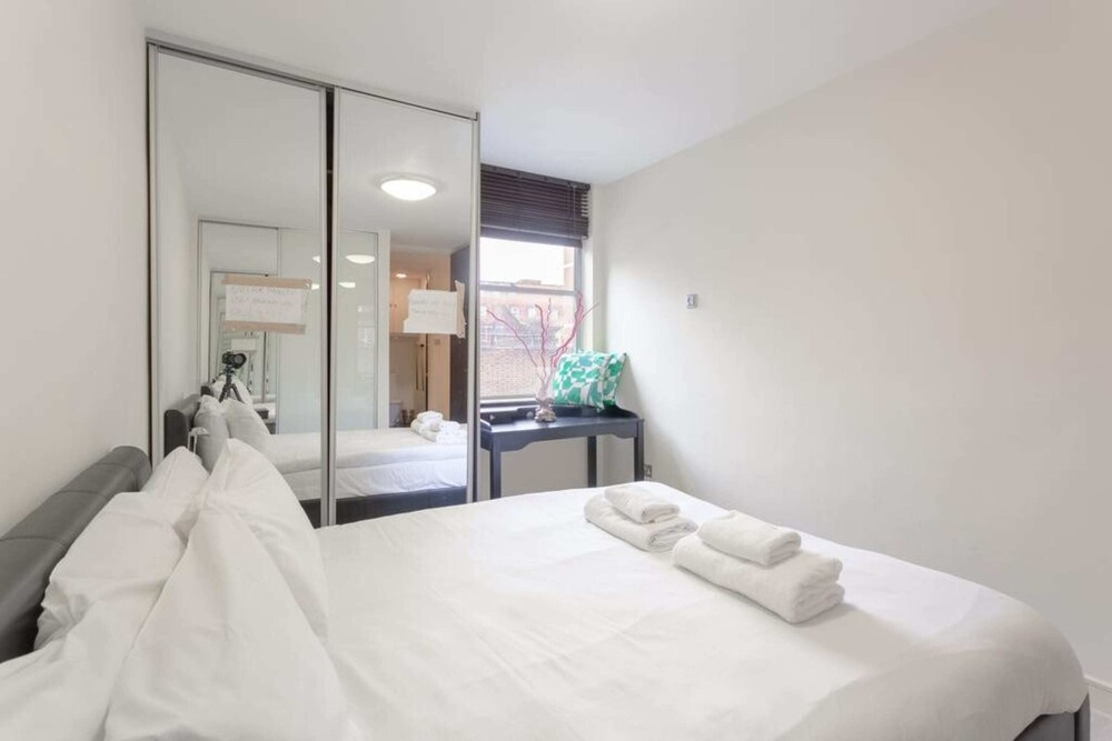 Incredible, Modern Apartment in South Kensington