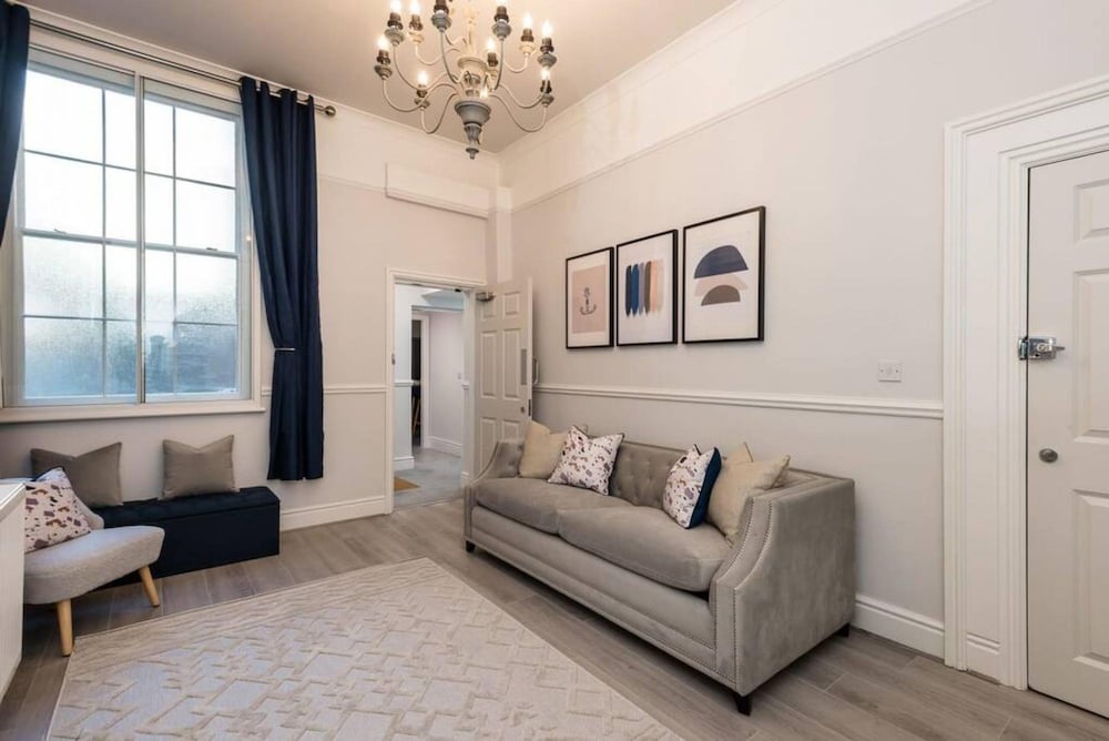 Host Apartments Seel St Townhouse Apt I
