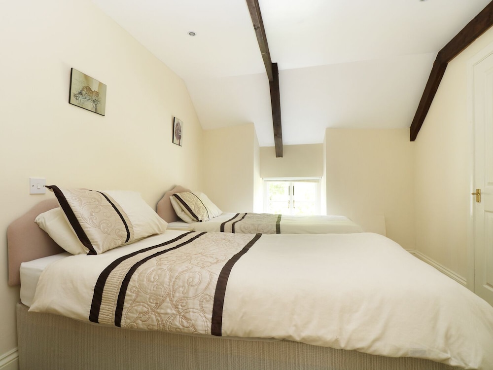Holsworthy Vacations - Eastcott Farmhouse - Property Image 1