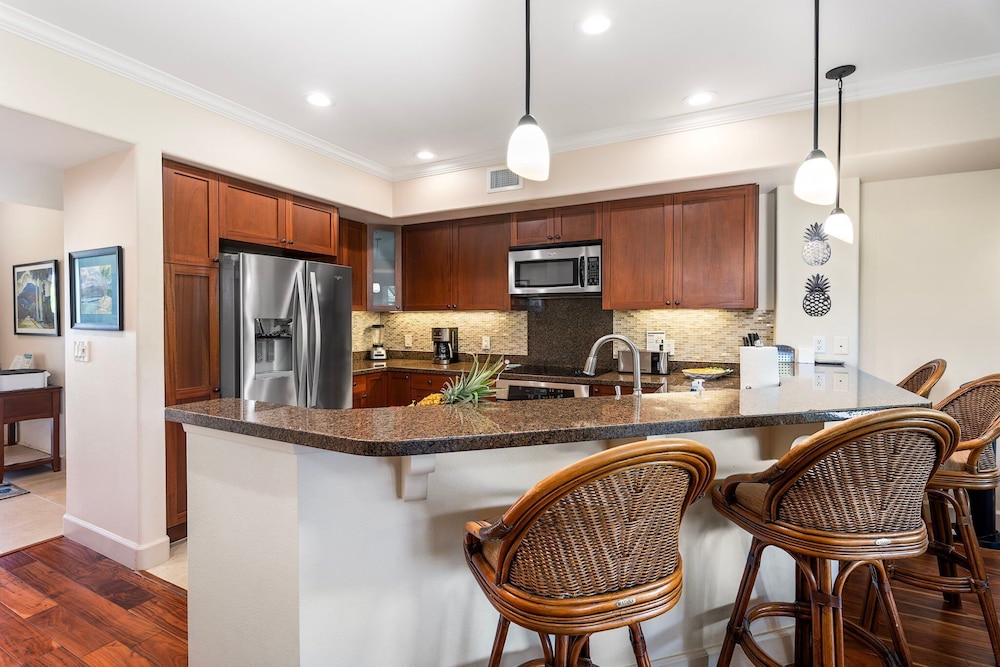 Serene Location - Excellent Resort Amenities - Oceanfront-vrkcv