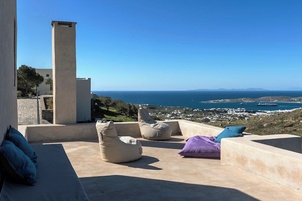 Villa Pegasus - Allparos Villas for 4-6