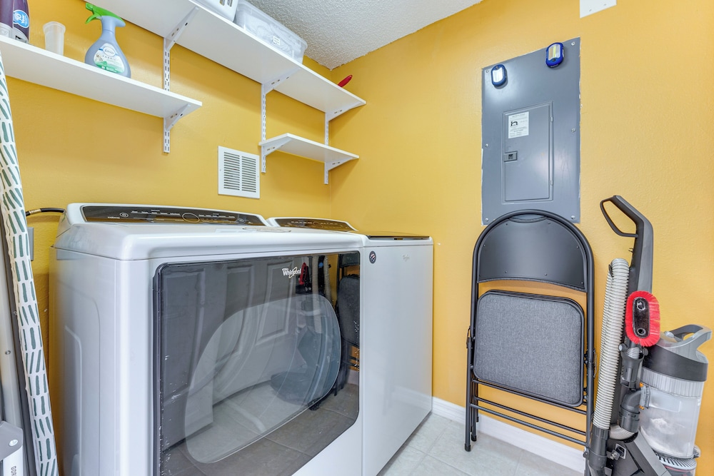 7 Mi to Wdw, Resort Perks: Retreat in Kissimmee!