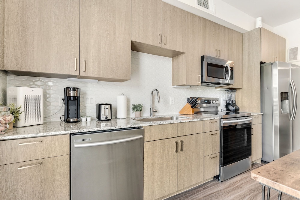 Downtown Modern Bungalow