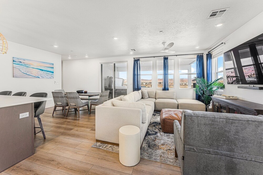 Azure Sands 3 Bedroom Condo