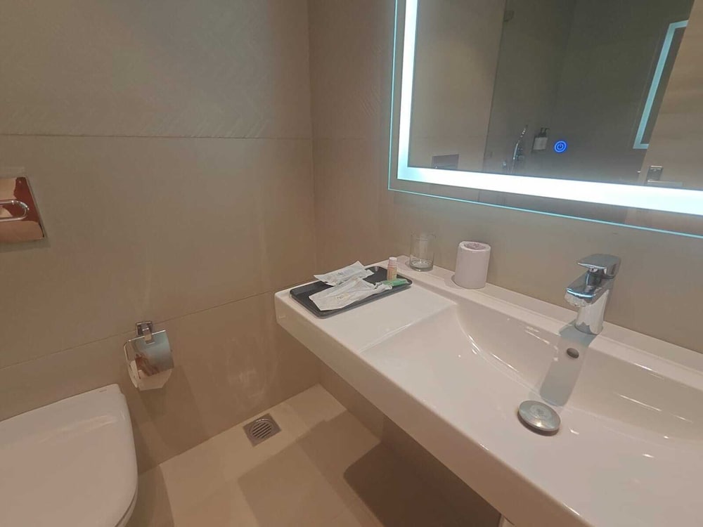 Bluestone Prime by The Cosy Hotels