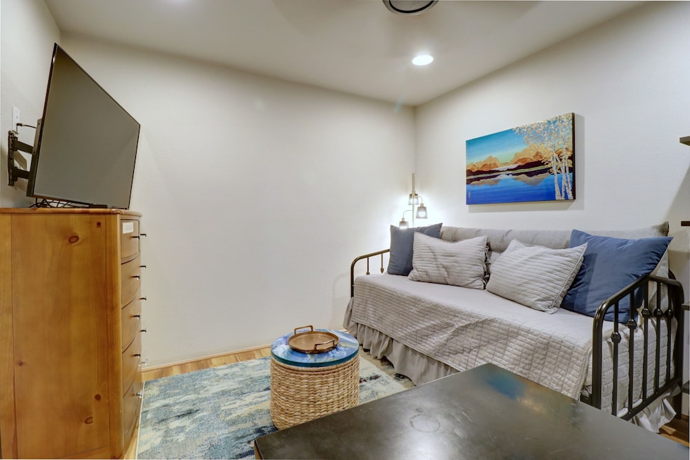 122 Lookout Ridge 2 Bedroom Townhouse