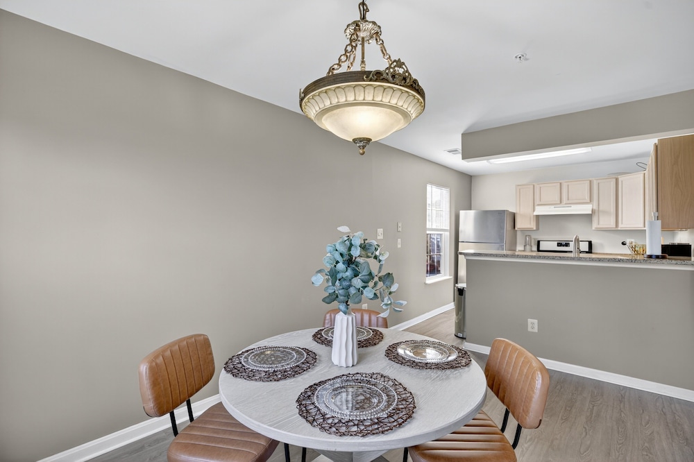 Cozy Pikesville Penthouse With Basketball Arcade 2 Bedroom Condo