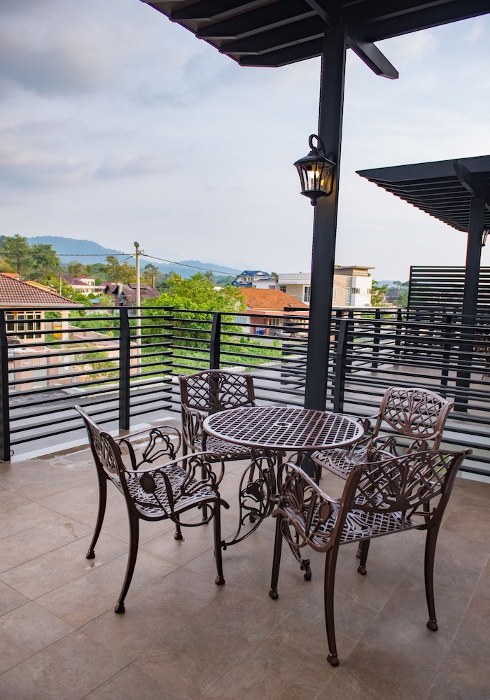 Hermitage Boutique House