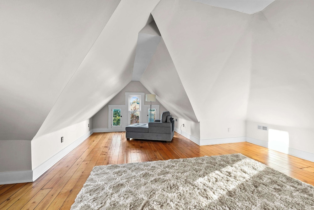 Bella Notte Columbus Chic Stay