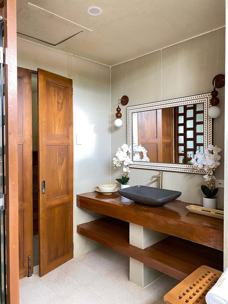 Manggadiwa Resort and Spa