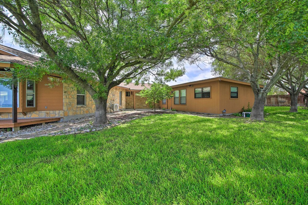 Del Rio Home w/ Lake Access & Boat Storage! view 4