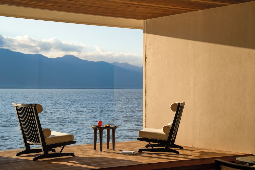 Dali Rushi Jiuxi Sea View Holiday Inn