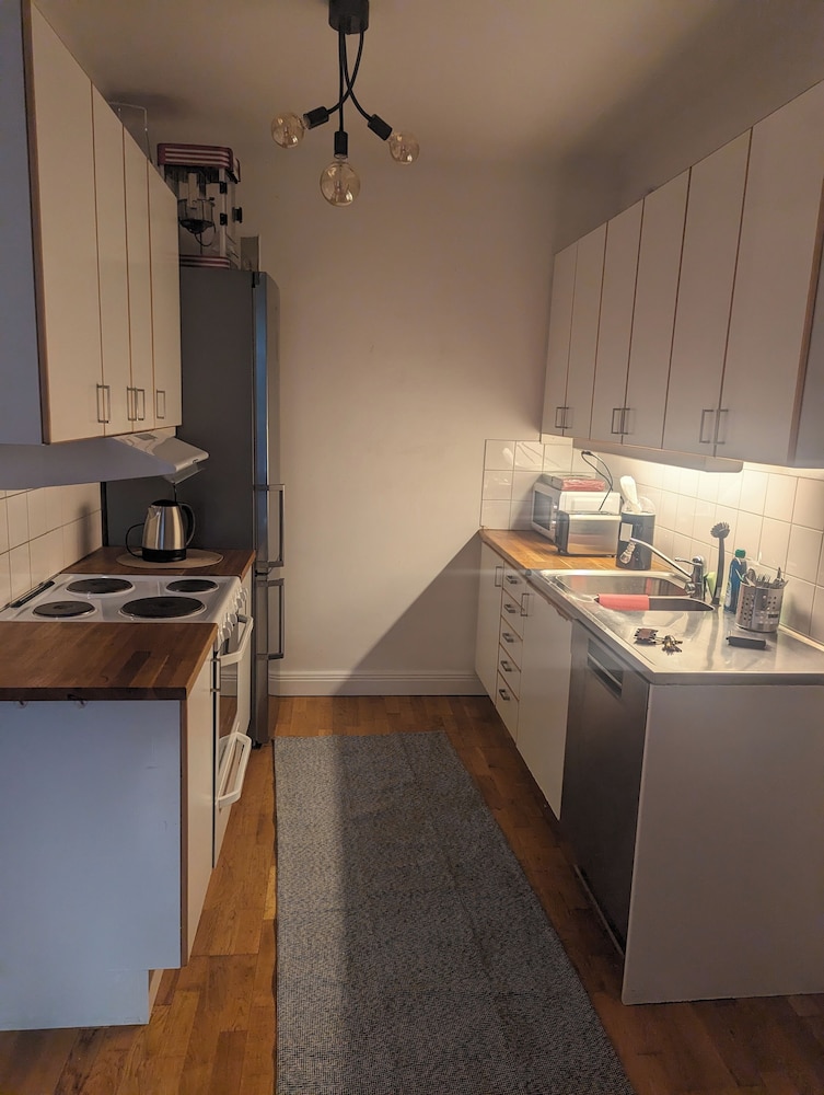 Large, Stylish Apartment in Central Stockholm view 2