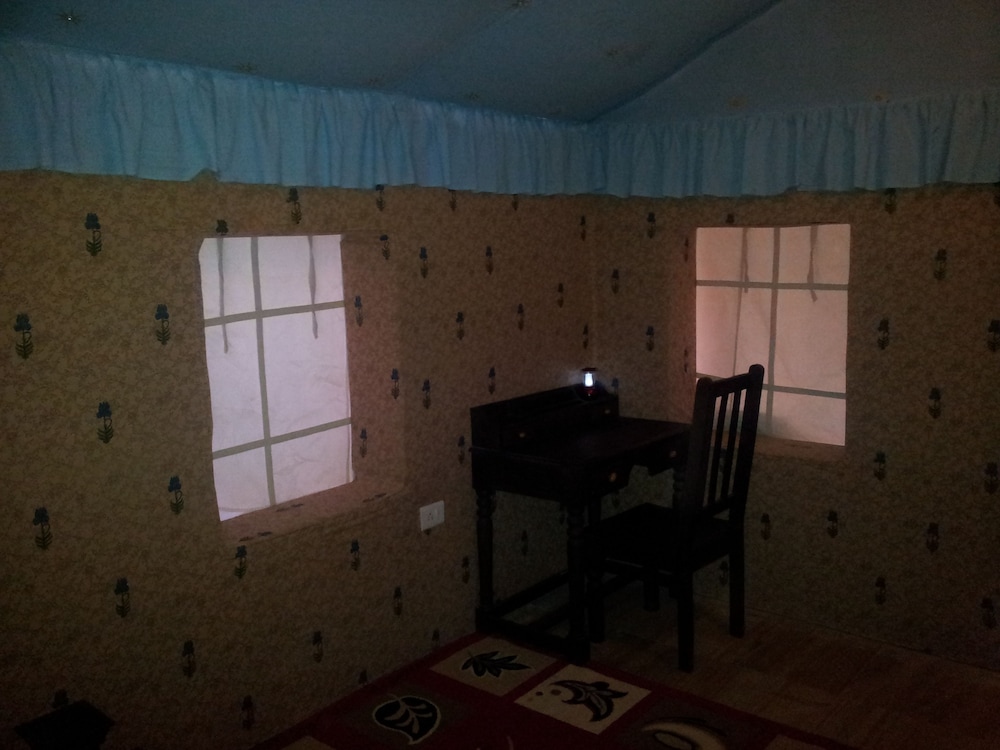 Desert Glamping
