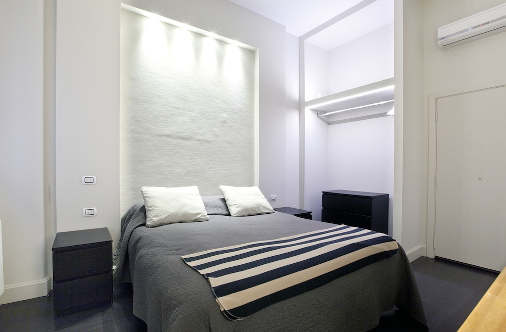 Sorrento Apartments view 3