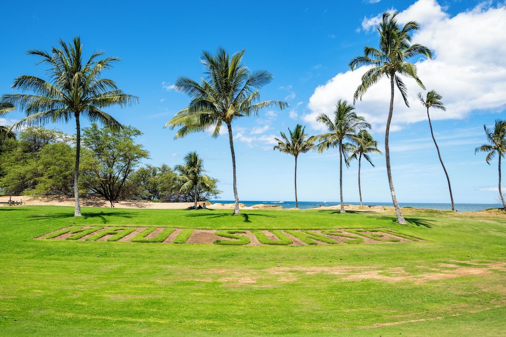 Romannas Golden Ray Oceanfront Condo