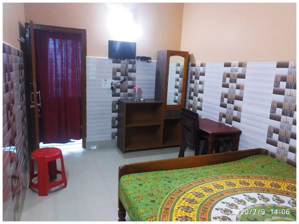 HOTEL MILANNN GUEST HOUSE
