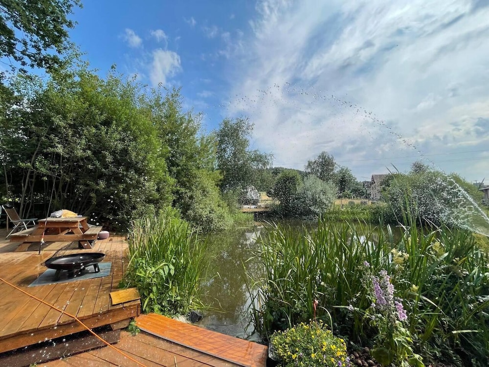 Glamping Jedlova Sleeps 6 With Deck