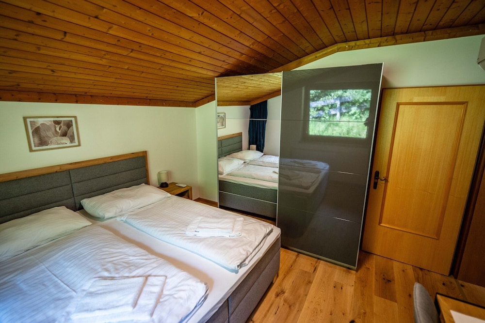 Double Room in Saalfelden by the Steinernes Meer