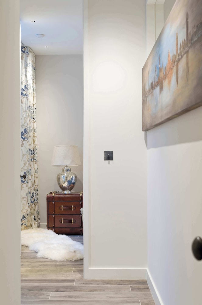 5 Bed House w/ Indoor Pool, Sauna & Private Garden - Fulham