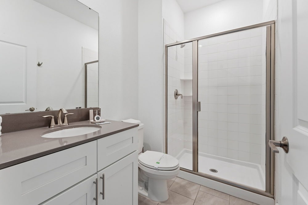 Chic 4BR Disney Retreat With Pool Mickey Rooms