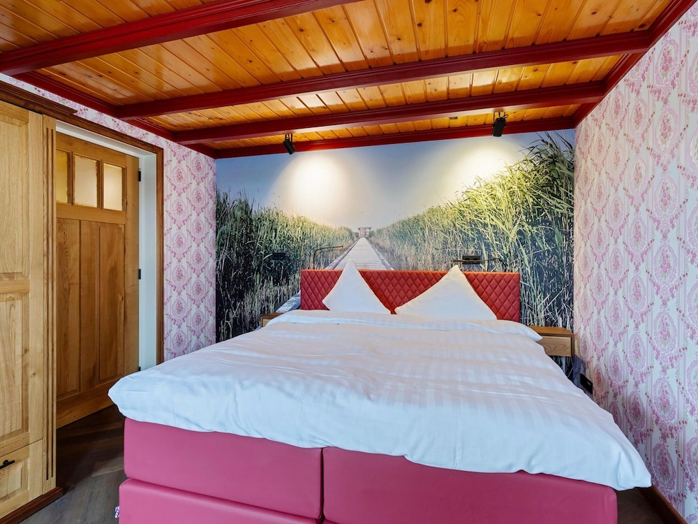 Detached Home in Friesland by Canal view 5